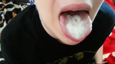 Подборка интимных видео с участием супруг необычного содержания.